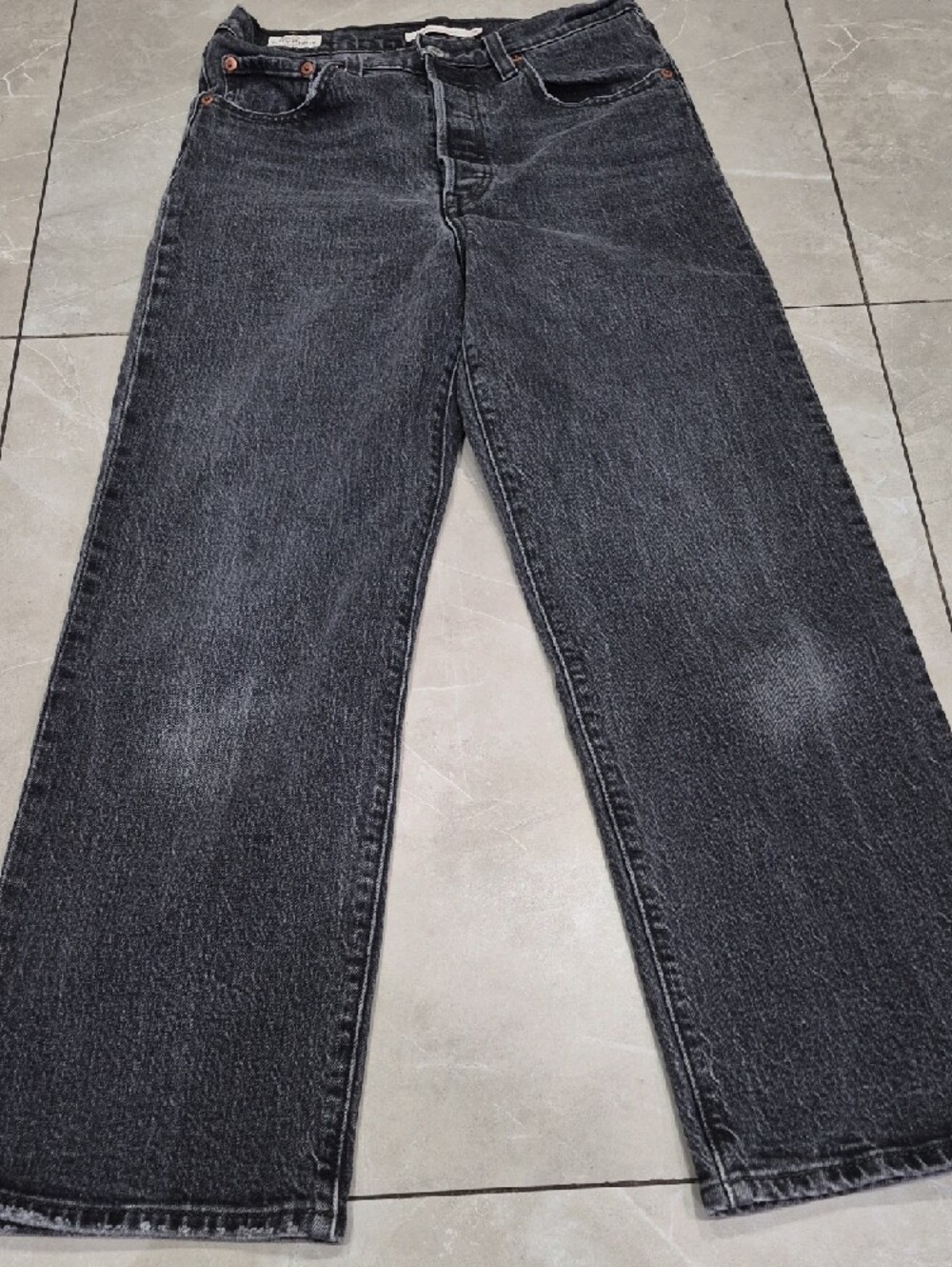 Levi's Ribcage Straight Jeans — Blackwashed Denim - Picture 4 of 14